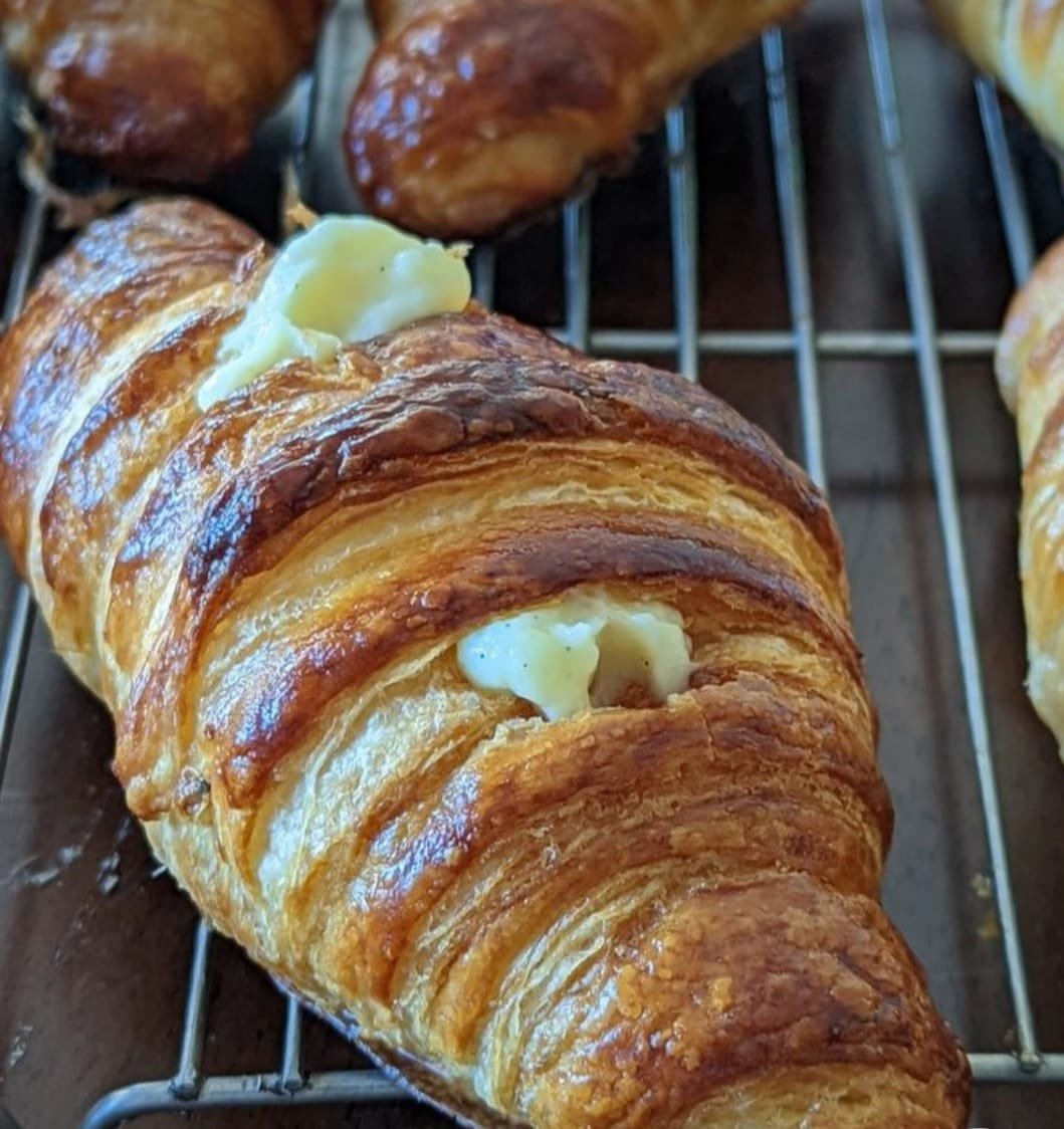 Croissant cu crema de vanilie